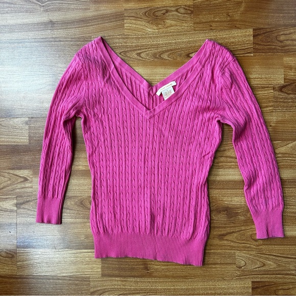 Sweet Romeo Sweaters - 4/$15 Sweet Romeo pink V-Neck cable sweater